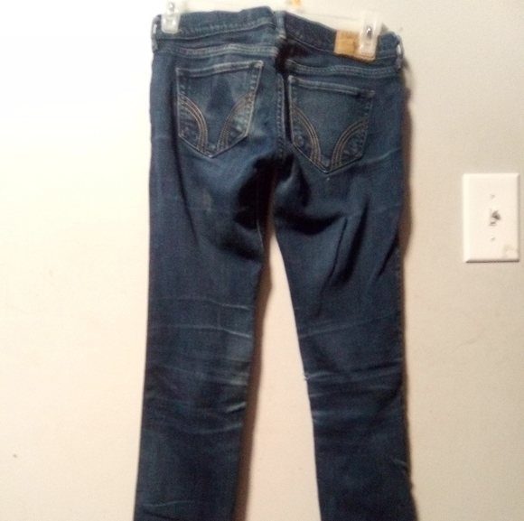 HOLLISTER California blue jeans size 6. 28" waist 30" inseam. Straight leg - Picture 2 of 12